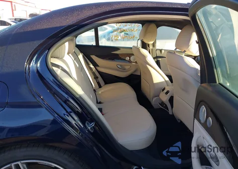 2019 Mercedes-Benz E 300 из США, поврежденный, VIN WDDZF4JB9KA679153